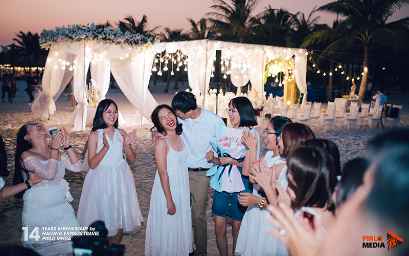 Những khoảnh khắc vui vẻ trong tiệc kỉ niệm ngày cưới trên biển - Pirlo Media