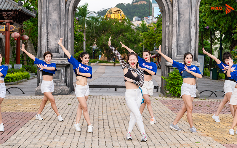 Pirlo Media - Quay phim chụp ảnh lớp nhảy Zumba Hạ Long